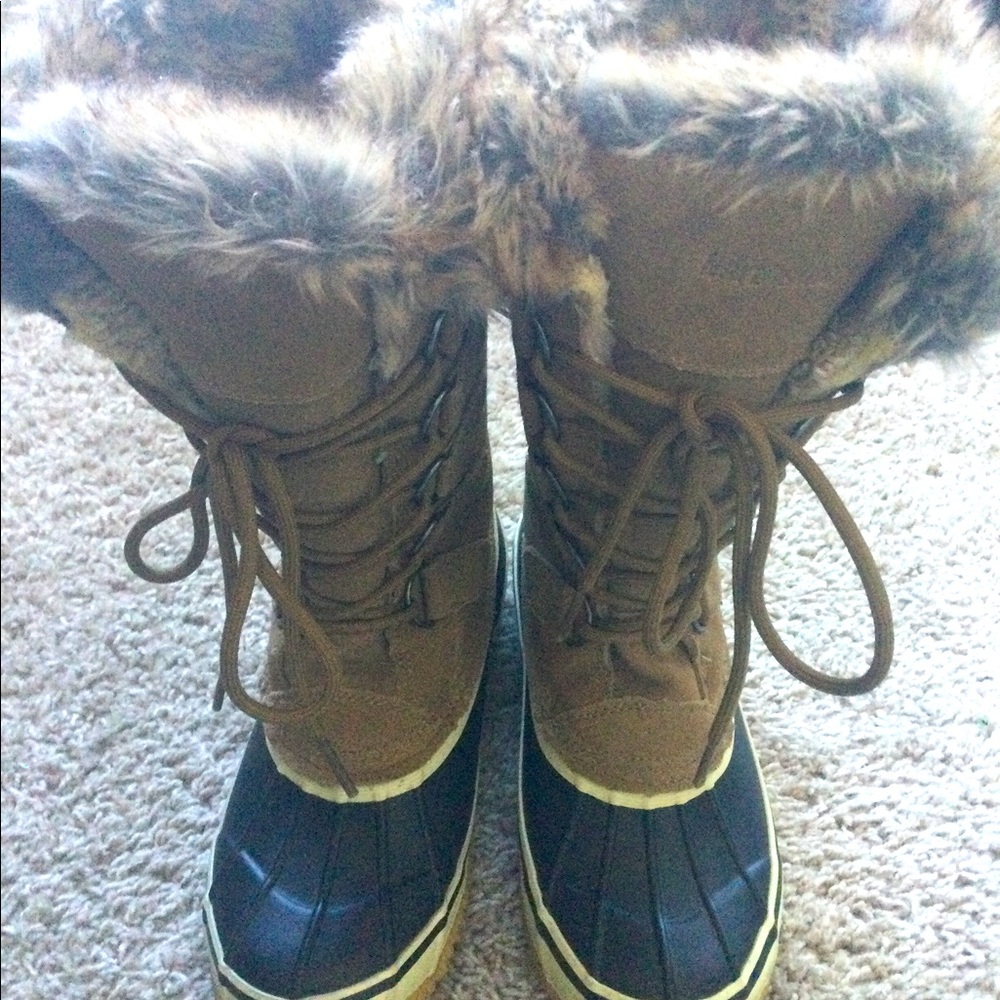 π₯π₯HOST PICπ₯π₯ Northside Kathmandu Waterproof Winter Boots - Picture 2 of 14